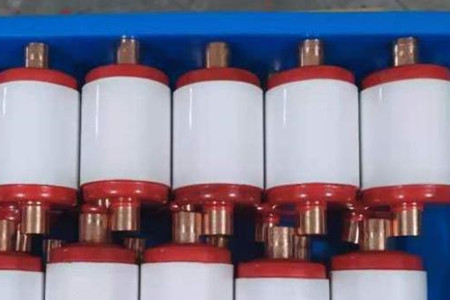 真空滅弧室的結(jié)構(gòu)、工作原理、特點以及應(yīng)用